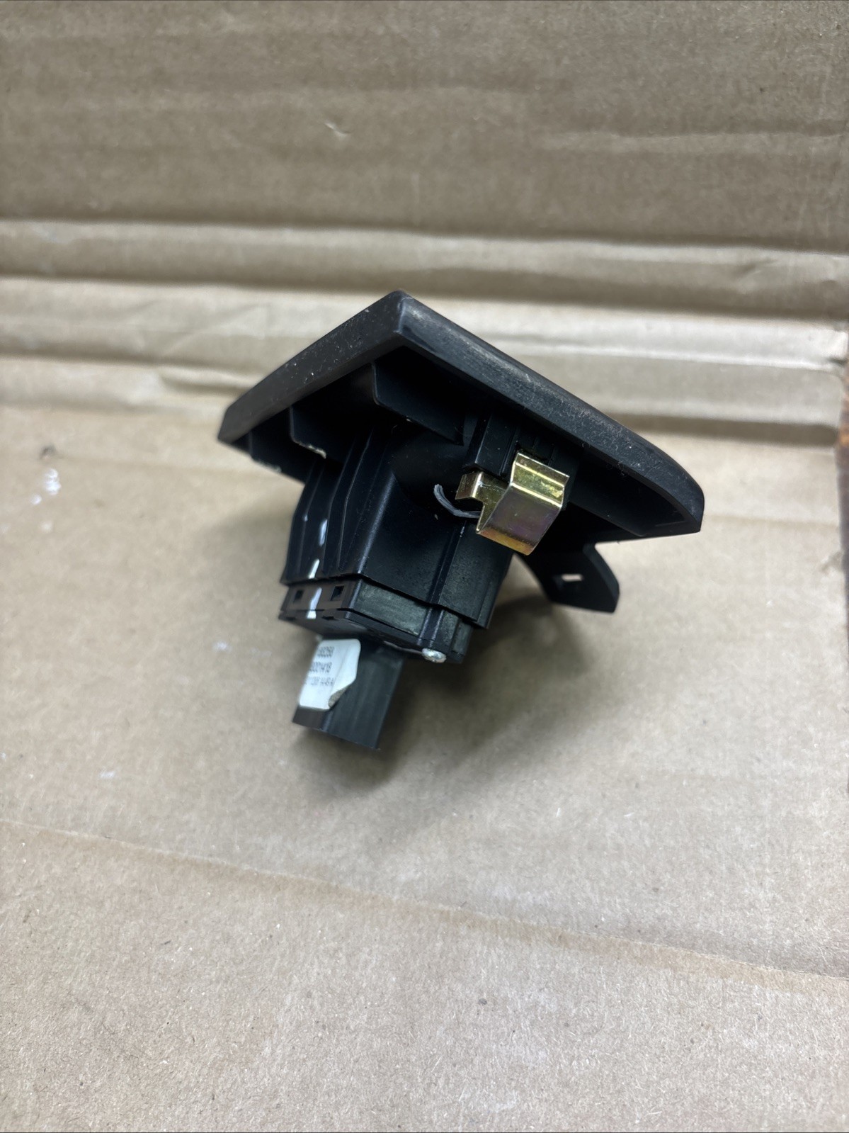 03-13 Maserati Quattroporte M139 Rear Right Side Window Control Switch OEM