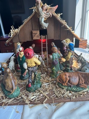 Vintage 1946 Nativity Set, 21 pieces, Foldable Wood Creche