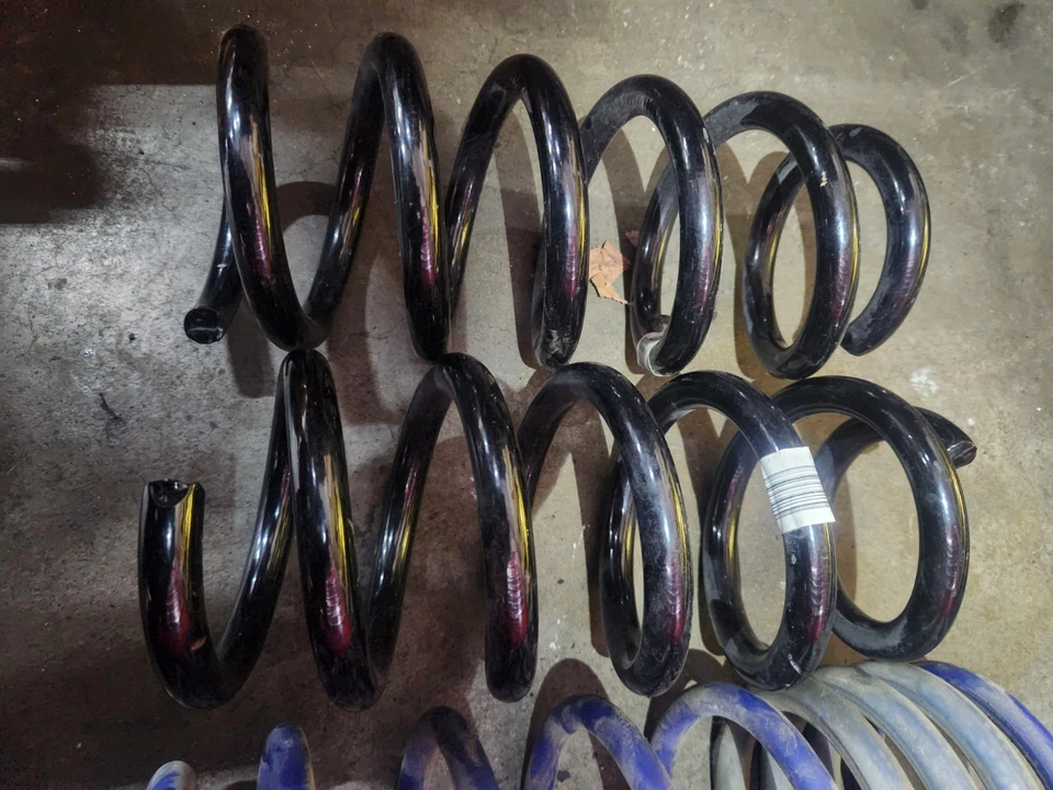 Muelles reductores deportivos H&R para BMW G30 M550i xDrive 17-23 [1,3" F/1,2" R] Foto 4 de 4