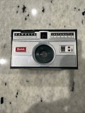 Vintage Kodak Hawkeye Instamatic F Outfit Camera Film Photography Collectible