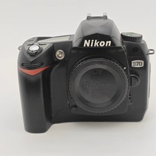 Nikon D70 6.1MP CCD sensor Digital SLR Camera Body Only