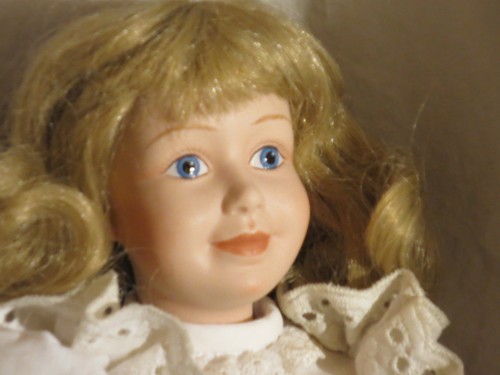 Bambola vintage 13" 1991 Lenox vestito in ceramica con lacci e scarpe - Foto 2 di 12