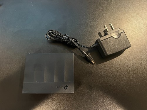 TP-LINK LS1005G 5-Port Gigabit Desktop Switch | 10/100/1000Mbps | Used, Great Co - Picture 7 of 7