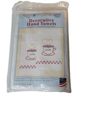JACK DEMPSEY NEEDLE ART Hand Towels Stamped Embroidery Coffee Sealed 320-127
