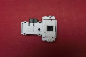 Waschmaschine CANDY CBWM814DC-80 Türschloss