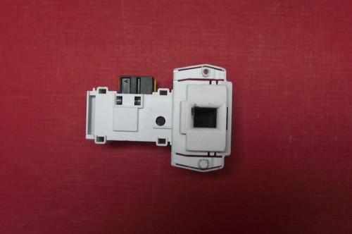 Waschmaschine CANDY CBWM814DC-80 Türschloss