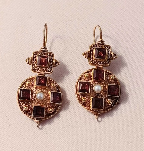 Beautiful 925 Gold Colored Sterling Dangle Rubies & Pearl Earrings - 第 1/3 張圖片
