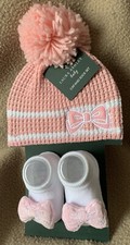 Laura Ashley Baby Cap  Sock Set Pink Cap White Socks Size 0-6 Months NEW Bows