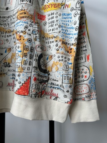 Sudadera con capucha impresa H&M x Who Decides War x Jean-Michel Basquiat para hombre talla M” - Imagen 4 de 10