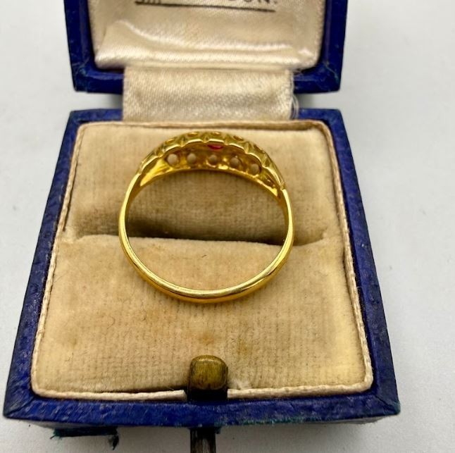 Solid 18k Yellow Gold Diamond Ruby Pierced Boat R… - image 6