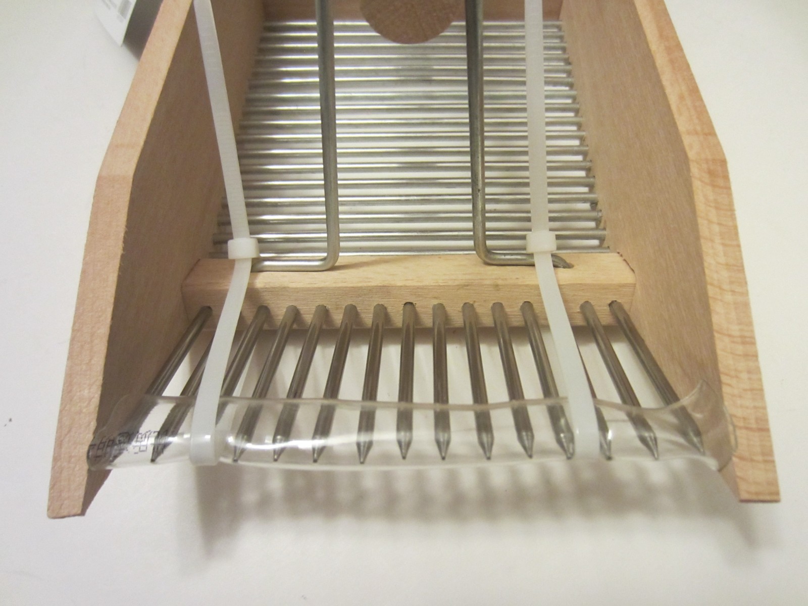 Berry Picker Wood Stainless Steel 8 3/4" X 5 5/8"