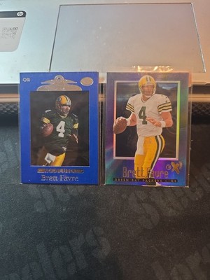 2 SUPER COOL BRETT FAVRE FOOTBALL CARDS '99 ABSOLUTE SSD & EX 2000 #13 NT3