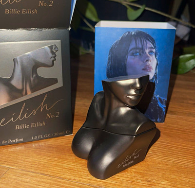 Billie Eilish Eilish No. 2 Eau de Parfum Spray 30 ml Reisegröße mit OVP
