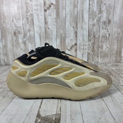 Adidas Yeezy 700 V3 Safflower Yellow Tan G54853 Mens 9.5 Low Top Sneakers
