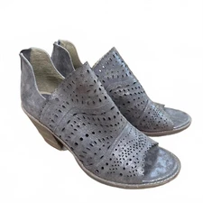 Sofft Women's Perforated Gray Ankle Boots with Block Heel