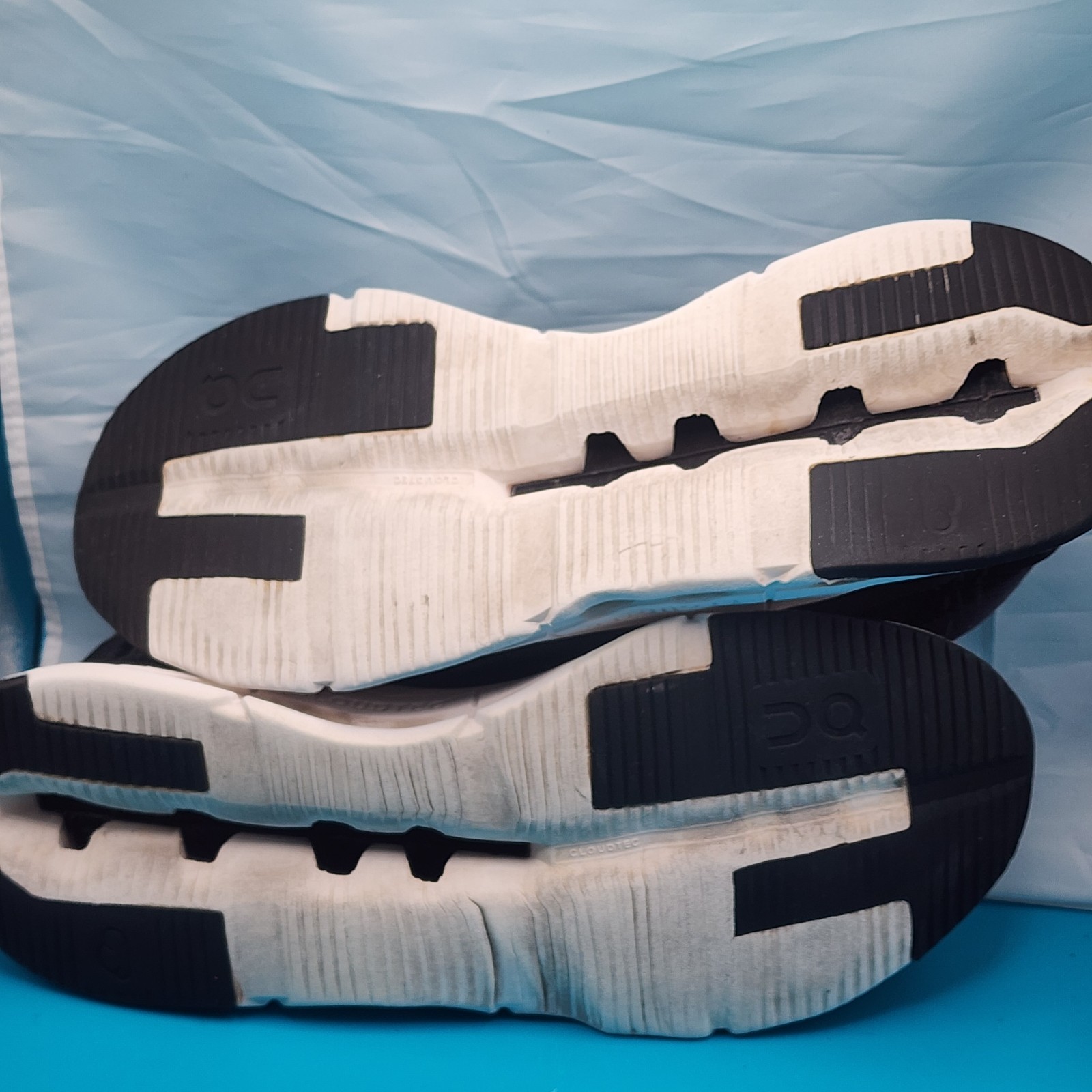 ON CLOUD NOVA CLOUDTEC OC RUNNING SHOES MEN'S  Si… - image 4