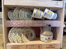 Vintage 1980s Popples 26-Piece Plastic Party Set w/ Box Half Collection