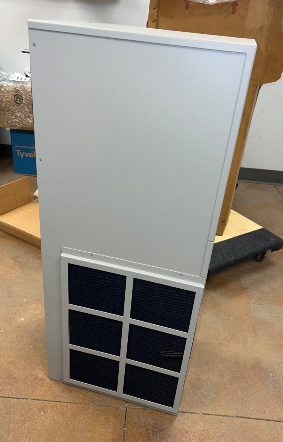 ICE QUBE INC, INDUSTRIAL COOLING EQUIPMENT IQ6000VXS 6000 BTHU 120 volt 1 phase