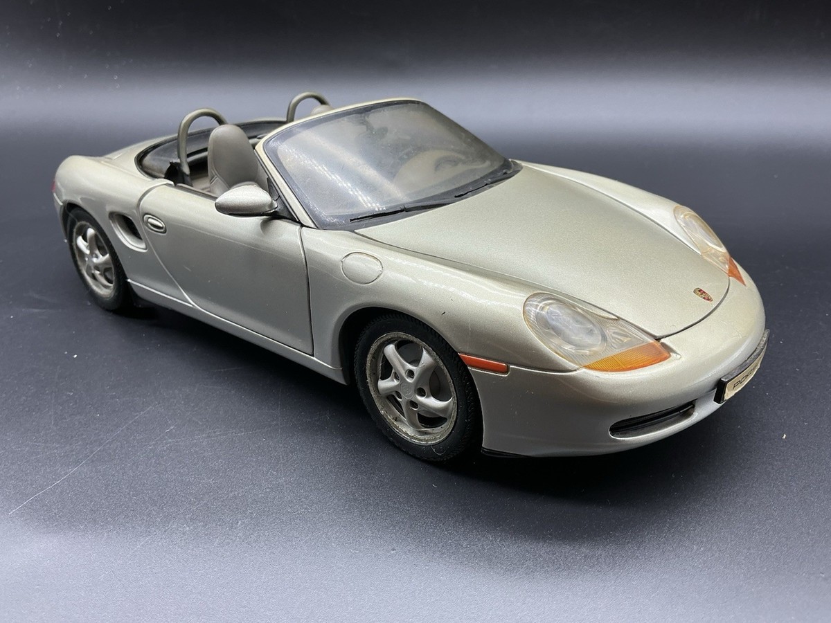 UT Models 1/18 - Porsche Boxster 986 - Silver - Diecast Model Car