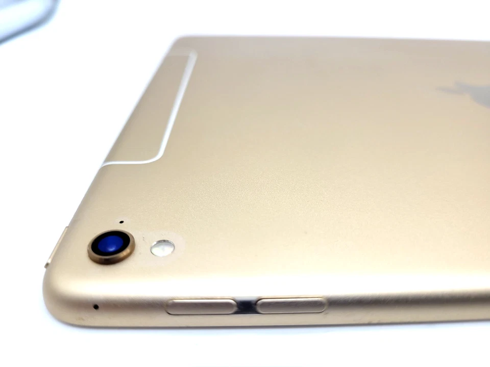 Apple iPad Pro 12.9" 2da Generación (A1671) 512GB, Dorado, Desbloqueado Solo Bueno B+ Foto 4 de 4