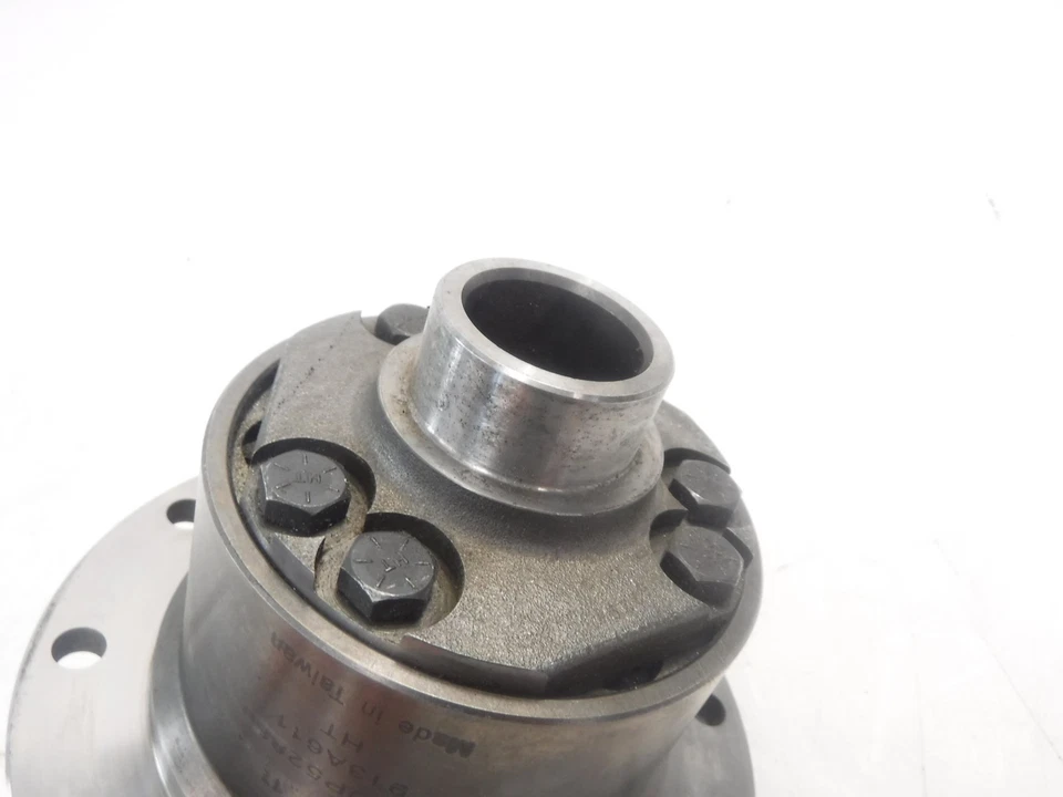 Eaton DetroitTruetrac Rear 8" 30Spline Differential For 1984-1995 Toyota 4Runner - Image 4 of 4