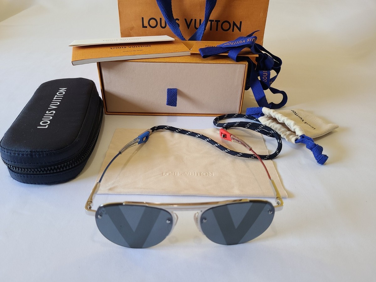 Louis Vuitton Sunglasses LATITUDE PLIANTE Titanium Z0931U 54 □ 19
