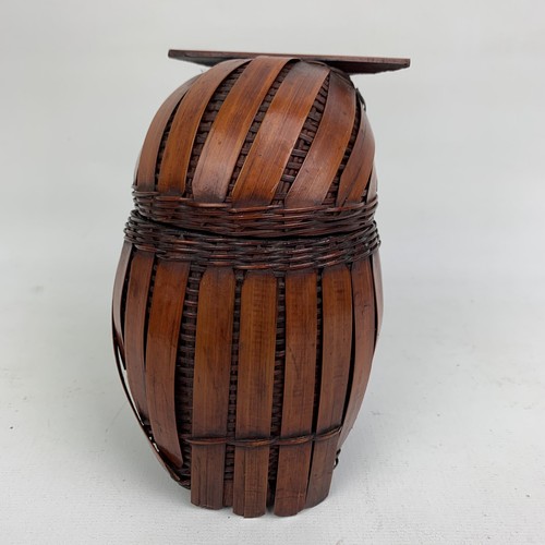 Vintage Owl bird Wicker Rattan Lidded woven figural Basket Box 6” Retro - Picture 5 of 7