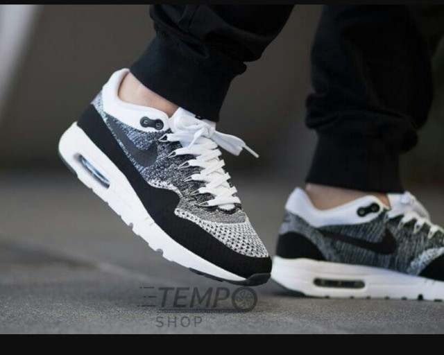 nike air max 1 ultra flyknit black white
