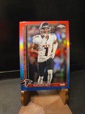 Darnell Mooney 2025 Topps Chrome Red White & Blue Refractor Atlanta Falcons