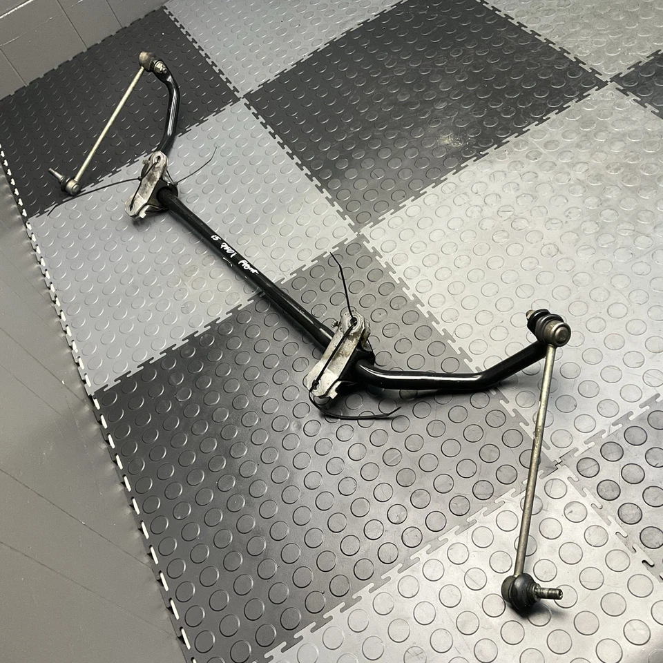 Barra estabilizadora delantera BMW 750i 2009-2015 OEM Foto 2 de 4