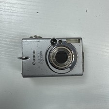 Canon IXUS 500 Silver 5MP Digital Camera - Spares or Repair / Prop