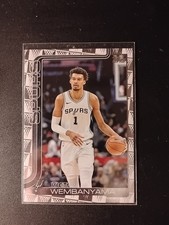 2025-26 Topps Basketball - Victor Wembanyama #195 Basket Tip Off Parallel Spurs