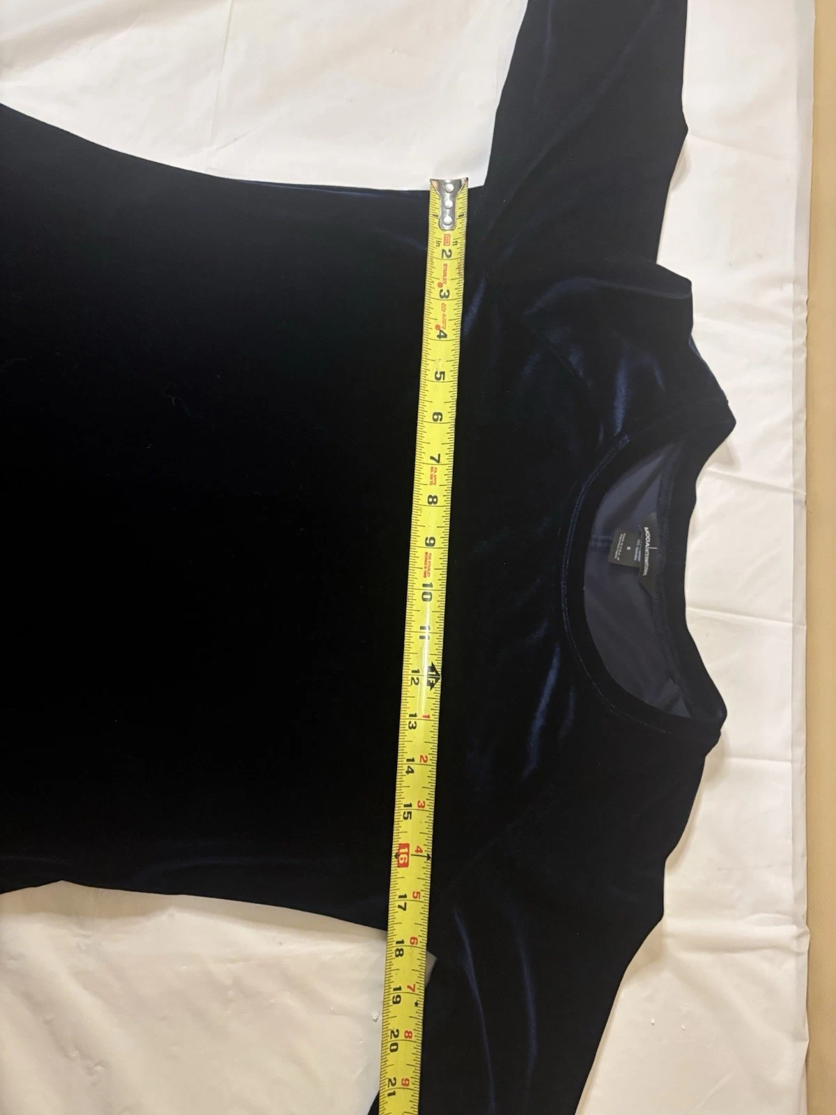 UNDERCOVER Abito svasato Moda International Victorias Secret blu notte velluto aderente piccolo