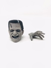 Neca Universal Monsters Head /R Hand V2 7   F...