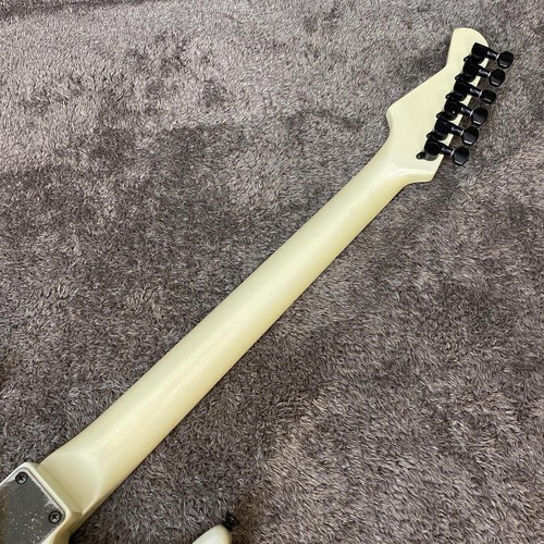 Used FERNANDES FR-55 White-ish Stratocaster 3.44kg - Picture 7 of 8