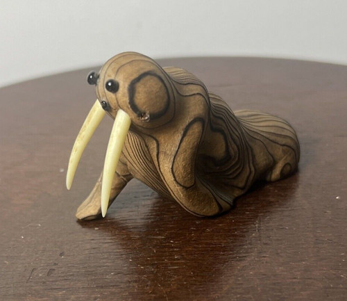Vtg WONY Cryptomeria Japan Cedar Wood Mini Walrus Figurine w/Glass Eyes & Label