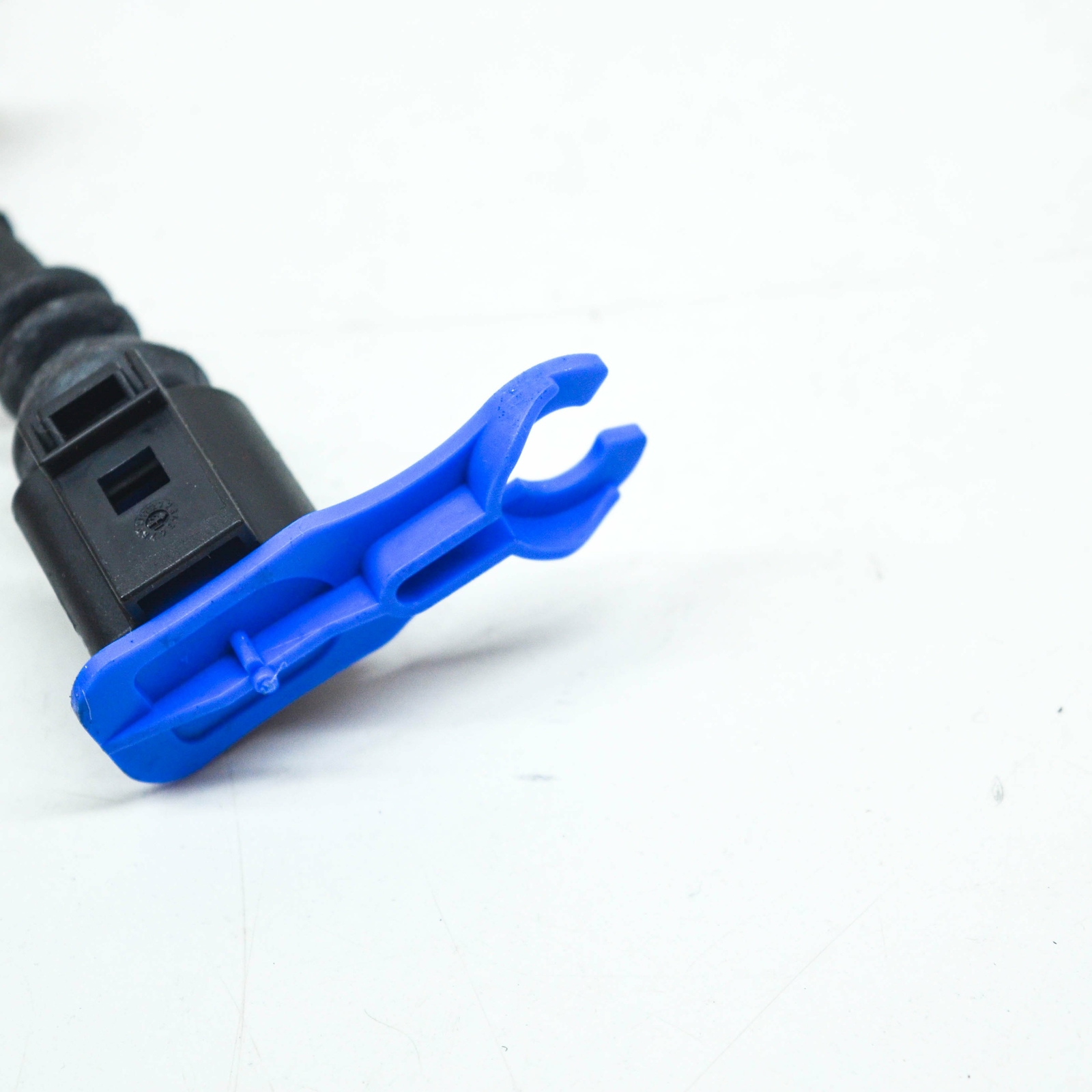 AUDI A3 S3 8Y Front Brake Pad Set W Wear Indicator 5Q0698151AJ NEW