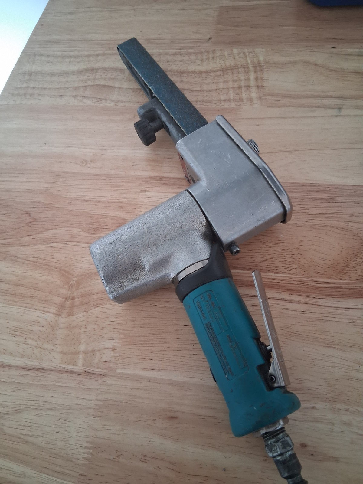 Air Dyno File Belt Sander with 300 belts
