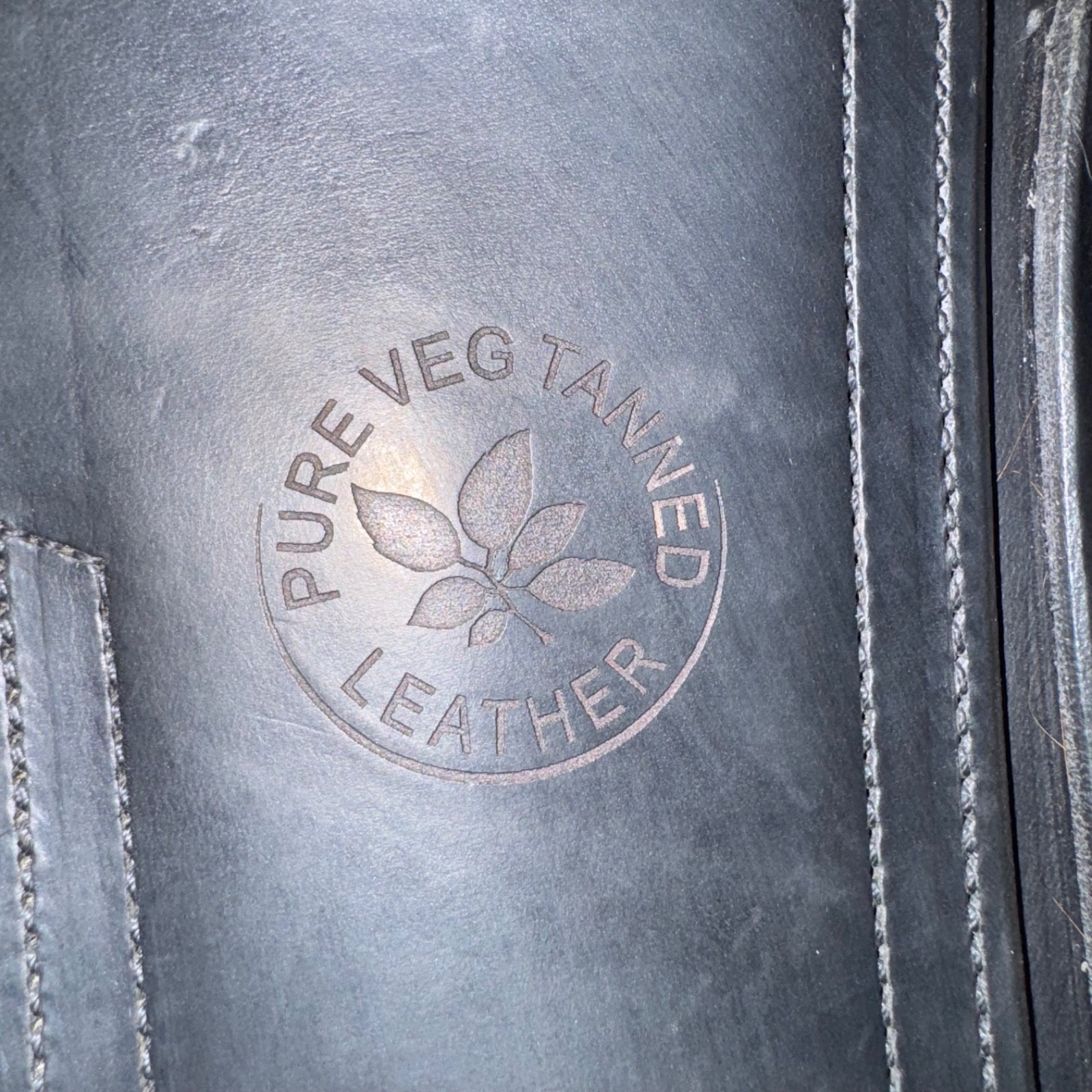 CWD Dressage Saddle, great condition, little use, cover and leathers, 17.5" 