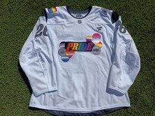 2024-25 Akil Thomas LA Kings Pride Night Warmup Hockey Jersey Fanatics MIC 56