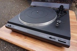 Onkyo CP 1400 A mit Halbautomatik / guter Klang