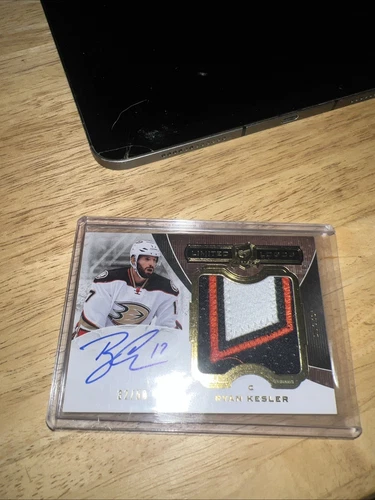 2014-15 The Cup Limited Logos Auto Patch LL-RK Ryan Kesler /50