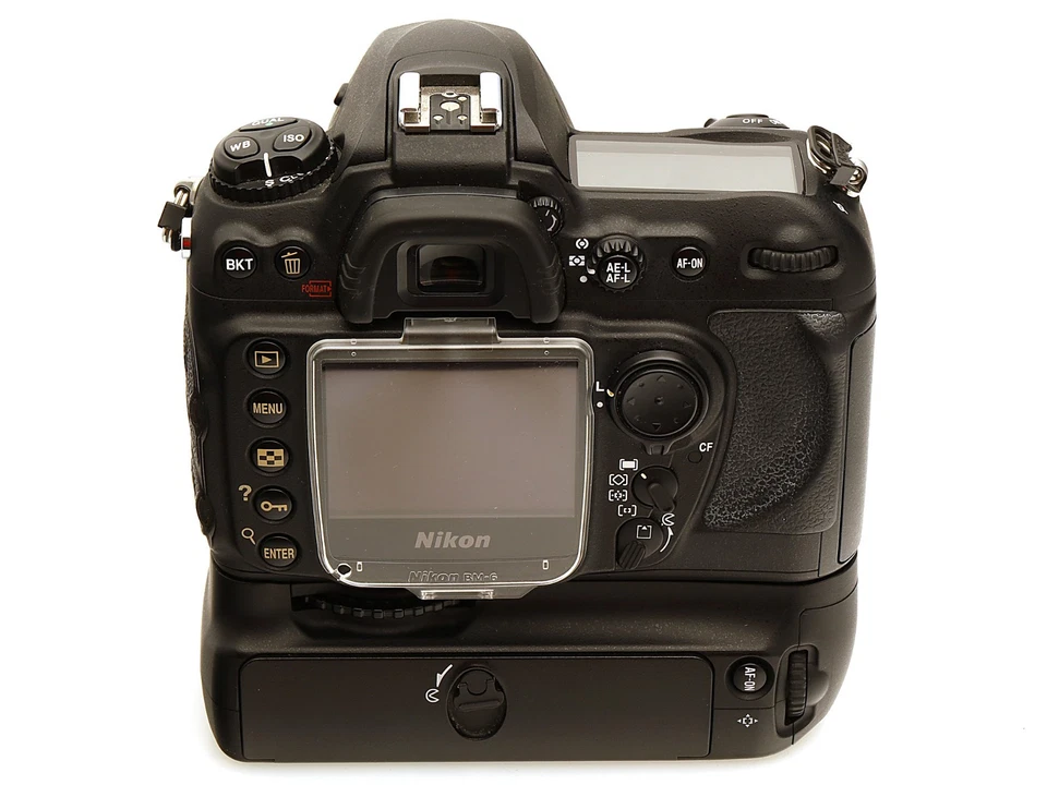 Nikon DSLR Kamera D200 Gehäuse / Body mit 10.2 Megapixel APS-C Sensor + Griff - Bild 3 von 4
