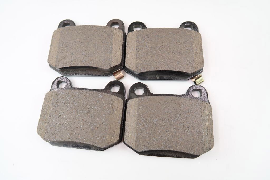 Maserati Quattroporte front rear brake pads