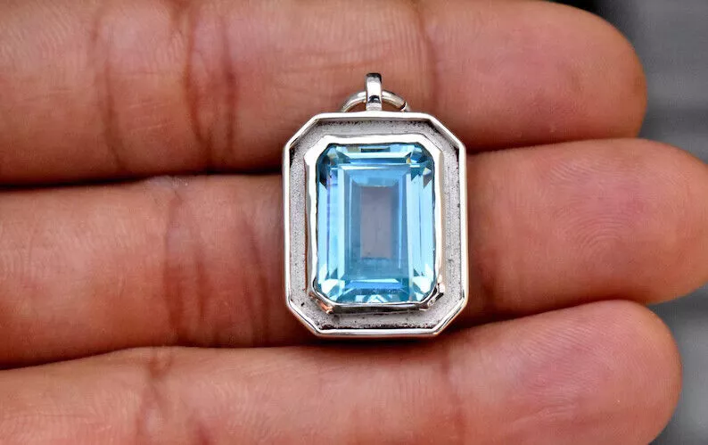 Aquamarine emerald deals cut pendant