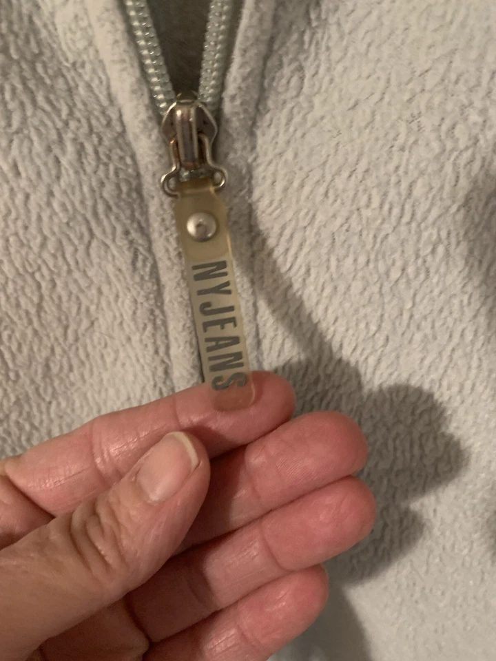 NY Company Women’s Coat Off White Color With Pockets Size XL - Image 4 of 4