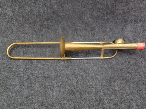 Slide Trombone Kazoo with Bell End, Metal Construction with Plastic Mouthpiece - Picture 3 of 9