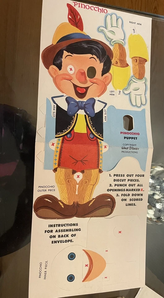 Títere de cartón premium de pinocho y pequeño años 50 Foto 3 de 4