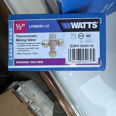 Watts LFMMVM1-UT 1/2'' Lead Free Thermostatic Mixing Valve with Threaded Ends
