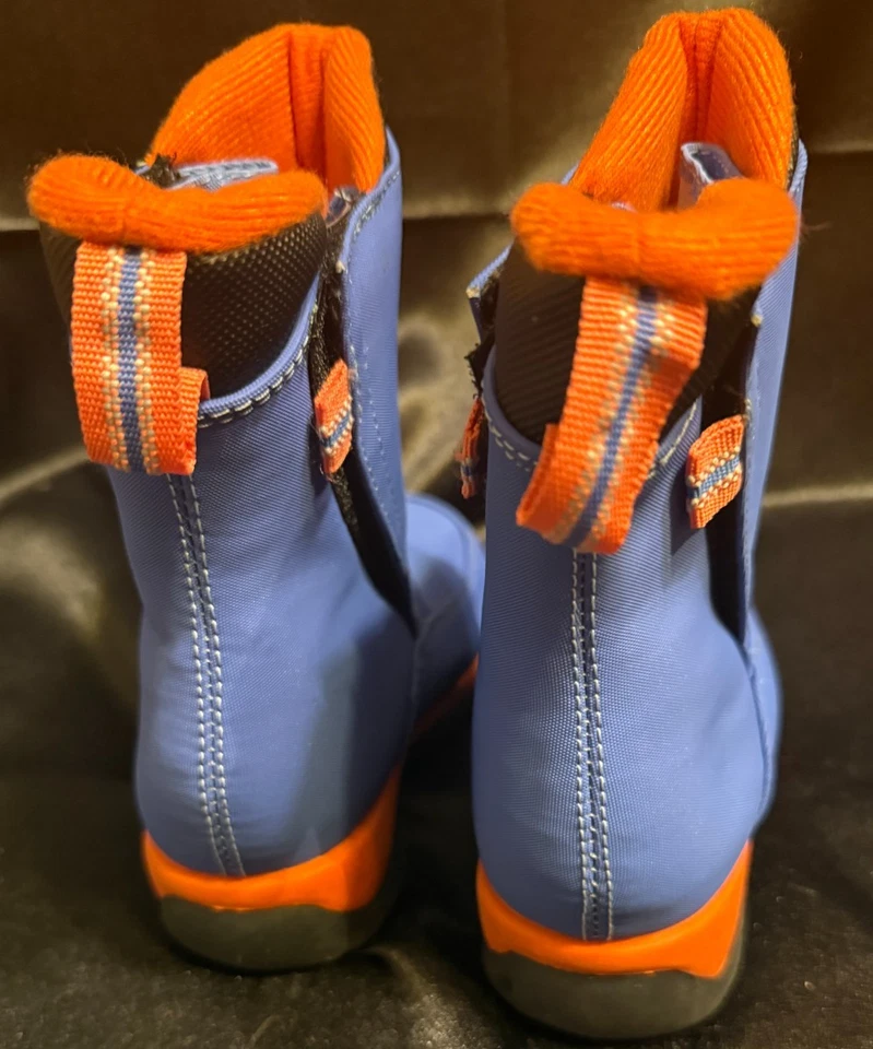 LANDS' END Niños Botas de Nieve Azul Naranja Talla 8M Invierno Impermeable En muy buena condición Foto 2 de 4